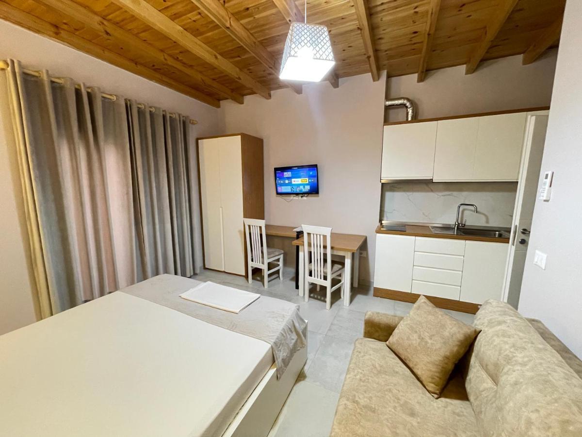 Maison Apartments Vlorë Eksteriør bilde