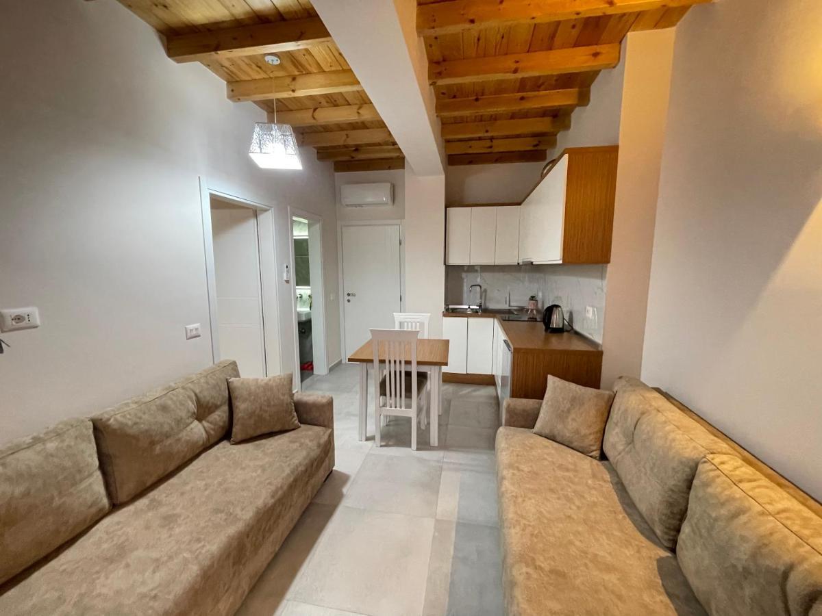 Maison Apartments Vlorë Eksteriør bilde