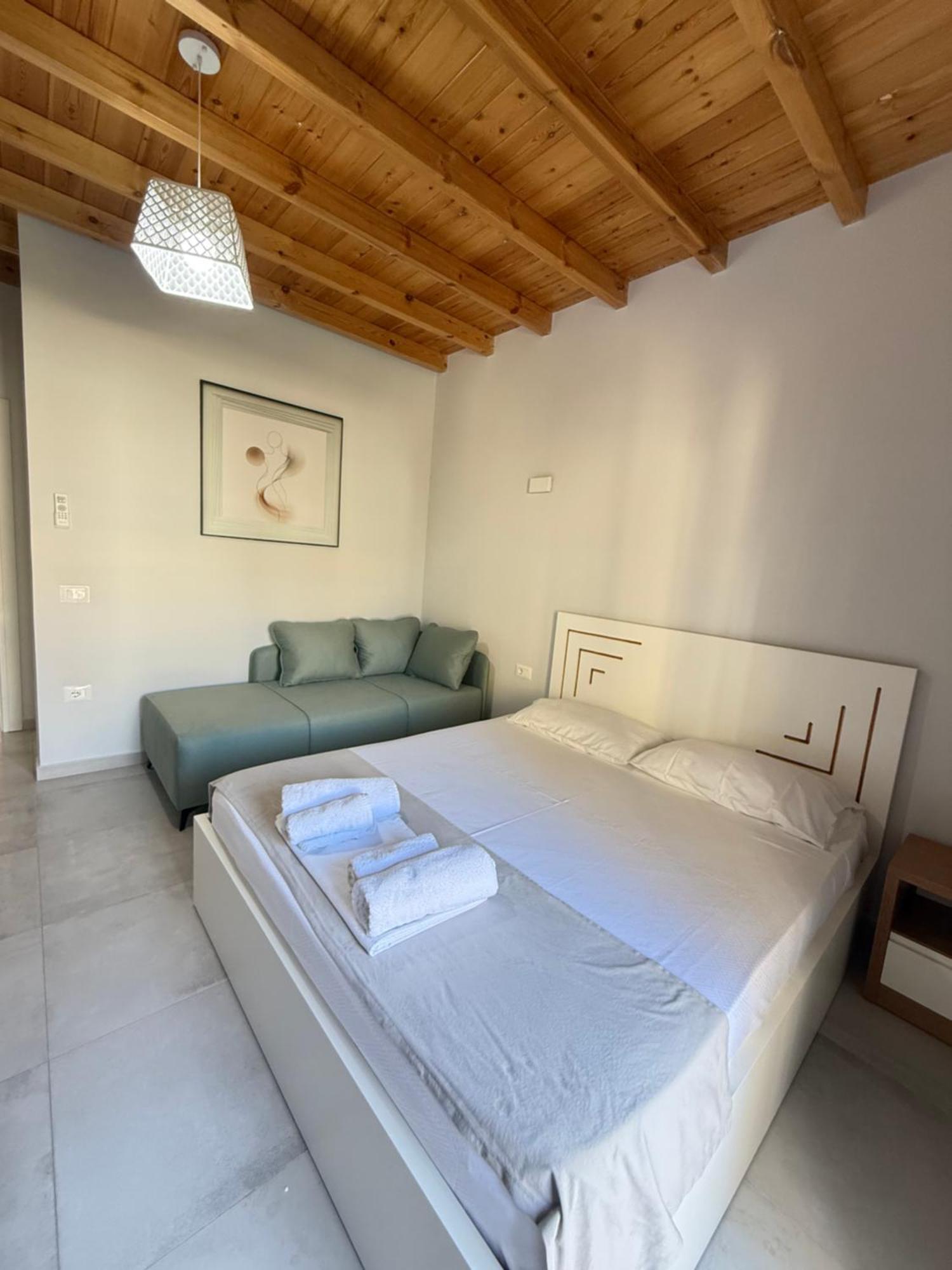 Maison Apartments Vlorë Eksteriør bilde